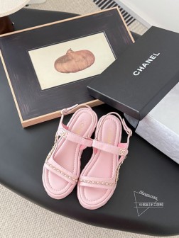 Chanel 小香25c新品菱格厚底松糕拖鞋夏天一定要入的拖鞋系列可文艺可时髦 穿搭率实在太高了 厚 97