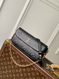 LV M82210 黑色 Wallet on Chain 手袋 Monogram Empreinte 粒面皮革