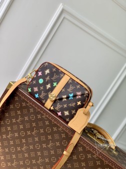 LV M24820 Envelope 斜挎邮差包 手绘 Monogram Craggy 帆布