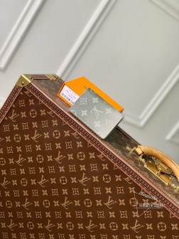 LV M11549 Blush Monogram牛皮顶级A货,灰绿褪色印花设计