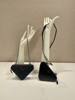 Prada普拉达 1NR015 双子水晶三角包 仿水晶材质 代购