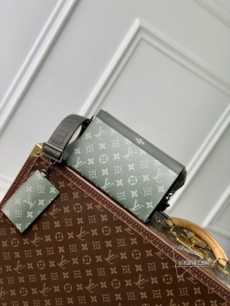 LV M81124 Alpha Wearable 钱夹 渐变色 Monogram Eclipse 帆布皮革