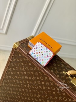 LV M13409 白彩 Zippy零钱包 Monogram 材质 重版 之作