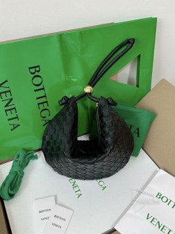 BV turn半月包黑色大号 金球 经典编织元素 高仿