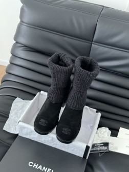 Chanel 24K新款袜子靴!这个袜靴真的一眼好看穿上一整个大长腿款式不会过时的那种!鞋面飞织面料 1060