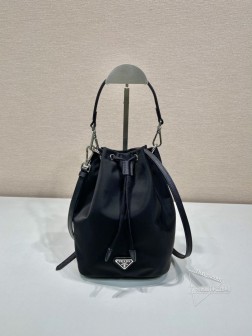 Prada 1BA038B 中古水桶包 进口尼龙材质 牛皮肩带 高仿