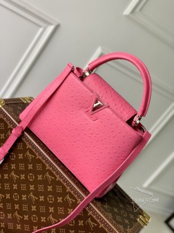 LV M93483 Capucines 中号手袋 鸵鸟纹玫红 小牛皮