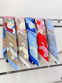 【双面同色】HERMES真丝新款 买了都说好看 推荐 【准备出发 90】真丝方巾,顶级工艺超值 专柜爆款 立体呈现图案纹路实物档次极高 特殊工艺高端研发惊艳问世 特殊尖端工艺处理 受到白富美的喜欢 无论是品质 款式 价格都令大牌控的她们尖叫 超高性价比 绝对值得入手 %斜纹真丝,尺寸:90cm90cm