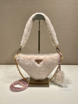 Prada普拉达 1NQ044 三角毛毛包 进口山羊毛配拆卸肩带 图片