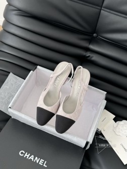 Chanel 经典slingback后空凉鞋前几年一直在做这个款今年我们还是重新购版,再次精细cop 681