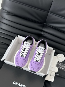 Chanel 25C新款熊猫运动休闲鞋百搭小白鞋 款式搭配不会出错撞色搭配活力满满啊 侧面压印log 173