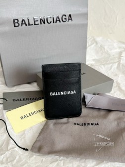 Balenciaga Magsafe 磁吸卡包 荔枝黑 材质信息 保留