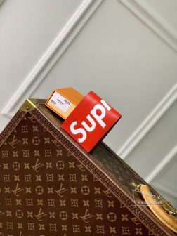 LV M67542 红色 Supreme 联名芯片版 万众瞩目高仿