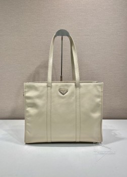 Prada普拉达 1BG460 油腊托特包 进口油腊皮 大容量 尺寸