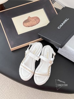 Chanel 小香25c新品菱格厚底松糕拖鞋夏天一定要入的拖鞋系列可文艺可时髦 穿搭率实在太高了 厚 96