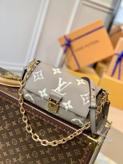 LV M45836 FAVORITE 手袋 柔软粒面皮革 Monogram 图案