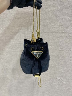 Prada普拉达 1NR016 丝绒 mini小水桶 铜金属装饰 价格
