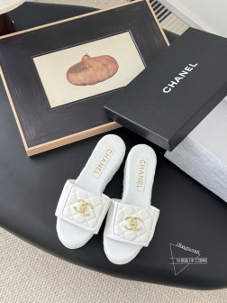 Chanel 小香25c新品菱格厚底松糕拖鞋夏天一定要入的拖鞋系列可文艺可时髦 穿搭率实在太高了 厚 82