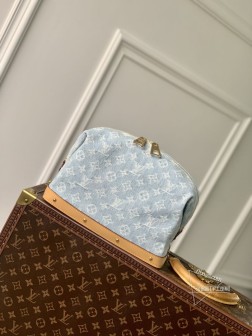 LV M24317 Pochette Cosmétique 化妆包 Monogram Denim材质