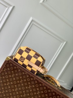 LV N40567 黄色格子 LOCKER DOPP KIT 盥洗袋 Damie
