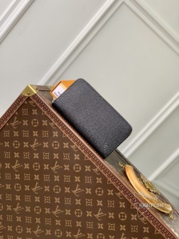 LV M32822 ZIPPY 拉链钱夹 Taiga 皮革 优雅光滑 复刻版