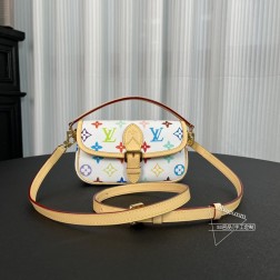 LV 14194 村上隆联名 Nano Diane法棍手袋 白彩