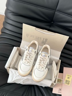 GGDB 小脏鞋新色出货啦!新款来袭 个性涂鸦,好看又百搭,细节拉满~今年最新版面 官网专柜限定款 460