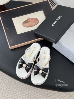 Chanel 25P春夏新款火爆厚底休闲凉鞋非常火爆 非常难买的一款鞋全网最火的厚底凉鞋 可想而知小 67