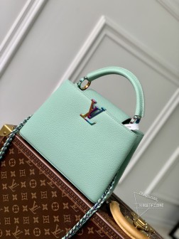 LV M22055 绿色 Capucines BB 小号手袋 全皮材质