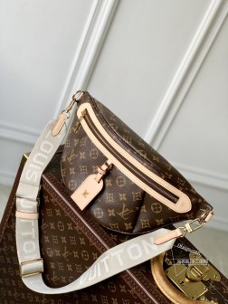 LV M46784 帆布高楼布袋,天然牛皮细节