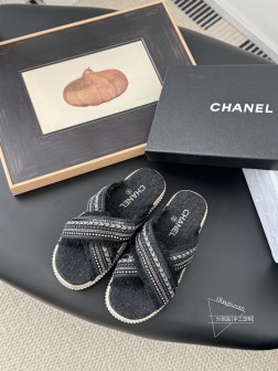 Chanel 24P新款交叉拖鞋上脚很舒服 适合日常通勤鞋面采用妮布 非常柔软Size:35-39 6