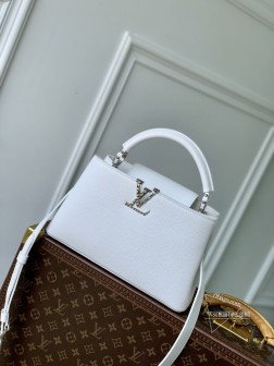 LV M24666 Capucines East West 小号手袋 白色 锻纹 LV 字母