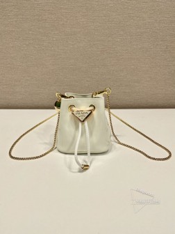 Prada普拉达 1NR016 漆皮小水桶 小牛皮 金属装饰 价格