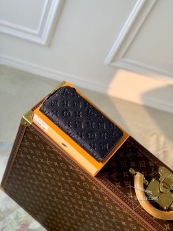 LV M61864 Zippy拉链钱夹 新色蓝色 Monogram Em材质 4信用卡槽