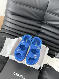 发泡大底版本 Chanel 24新款羊毛魔术贴凉鞋系列秋冬羊毛系列版本高版本 内里全羊毛 Size3 1151