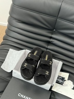 发泡大底版本 Chanel 24新款羊毛魔术贴凉鞋系列秋冬羊毛系列版本高版本 内里全羊毛 Size3 1320