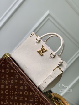 LV M23637 Lock & Go 手袋 光滑粒面牛皮革 经典设计
