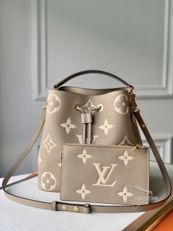 LV M45555 NéoNoé 中号水桶包 皮革 Monogram 花卉印染