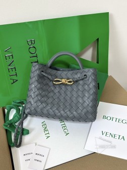 BV Andiamo 八字扣公文包 小号 石板灰色 老钱风设计