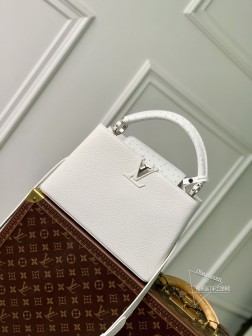 LV M81409 Capucines 中号手袋 Taurillon 皮革 鸵鸟皮革