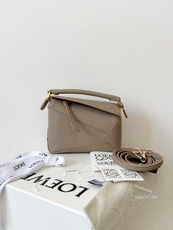 Loewe 新Puzzle Edge沙色迷你包 顶级复刻 80100