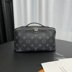 Louis Vuitton 11750 TOILETRY BAG洗漱包，尺寸24×13.5，轻便实用