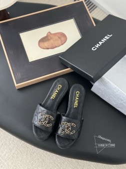 Chanel 小香25c新品菱格厚底松糕拖鞋夏天一定要入的拖鞋系列可文艺可时髦 穿搭率实在太高了 厚 77