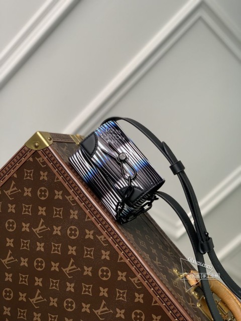 LV M828172024 Micro Steamer 手袋 - 春夏系列，精巧挎包，灵感月夜