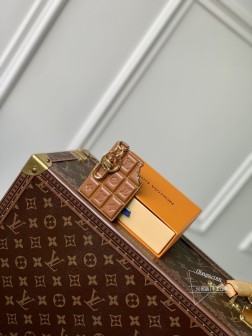 LV M1111 CHOCOLATE BAR FIGURINE 老花挂件 包饰钥匙扣