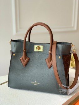 LV M53826 On My Side 手袋 - 灰色细粒面小牛皮/Nappa Softy 皮革