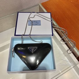 Prada 1BD733 亮面牛皮小零钱包 三角爱心单斜跨 高仿