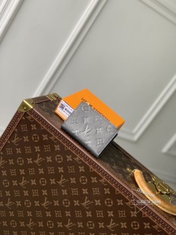 LV M12536 珠光灰Lisa钱包 Monogram Empreinte皮革 顶级A货