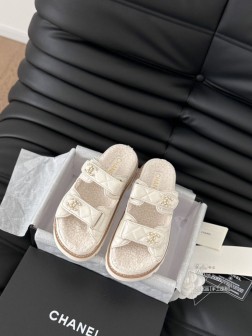 发泡大底版本 Chanel 24新款羊毛魔术贴凉鞋系列秋冬羊毛系列版本高版本 内里全羊毛 Size3 1092