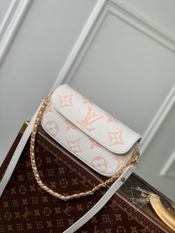 LV M82211 米白粉丝印 Wallet On Chain Ivy 手袋 Monogram Empreinte 粒面皮革